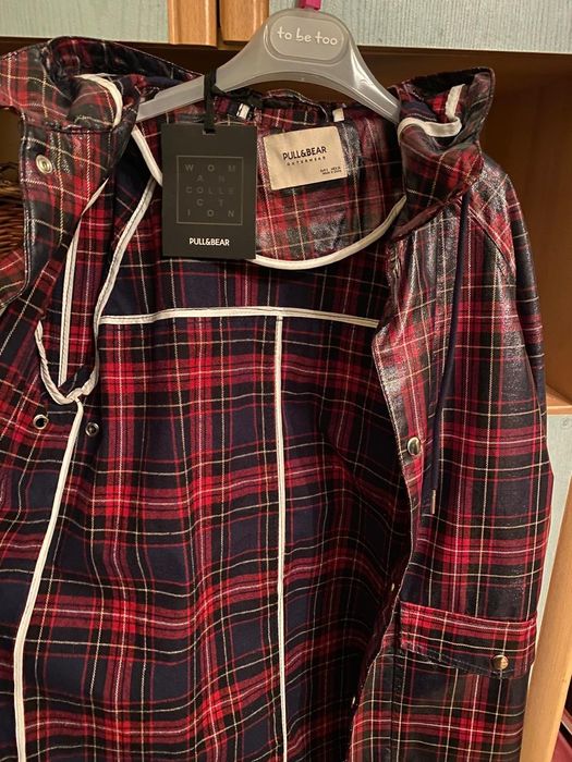 Новая куртка. Дождевик. Размер S. Pull&bear