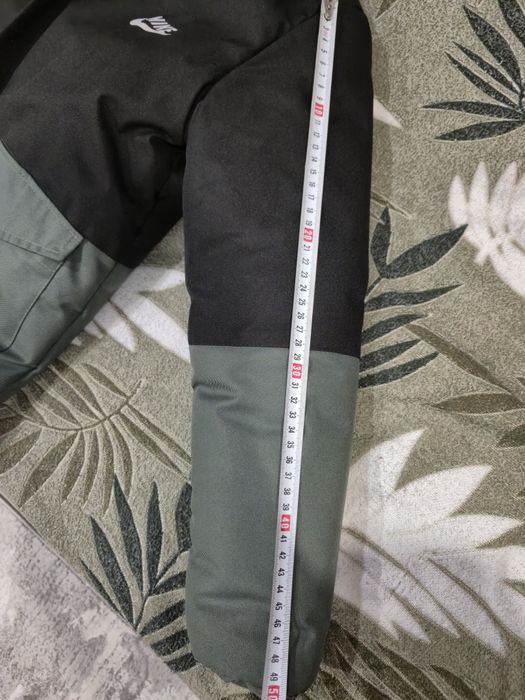 Продам детскую весеннюю куртку