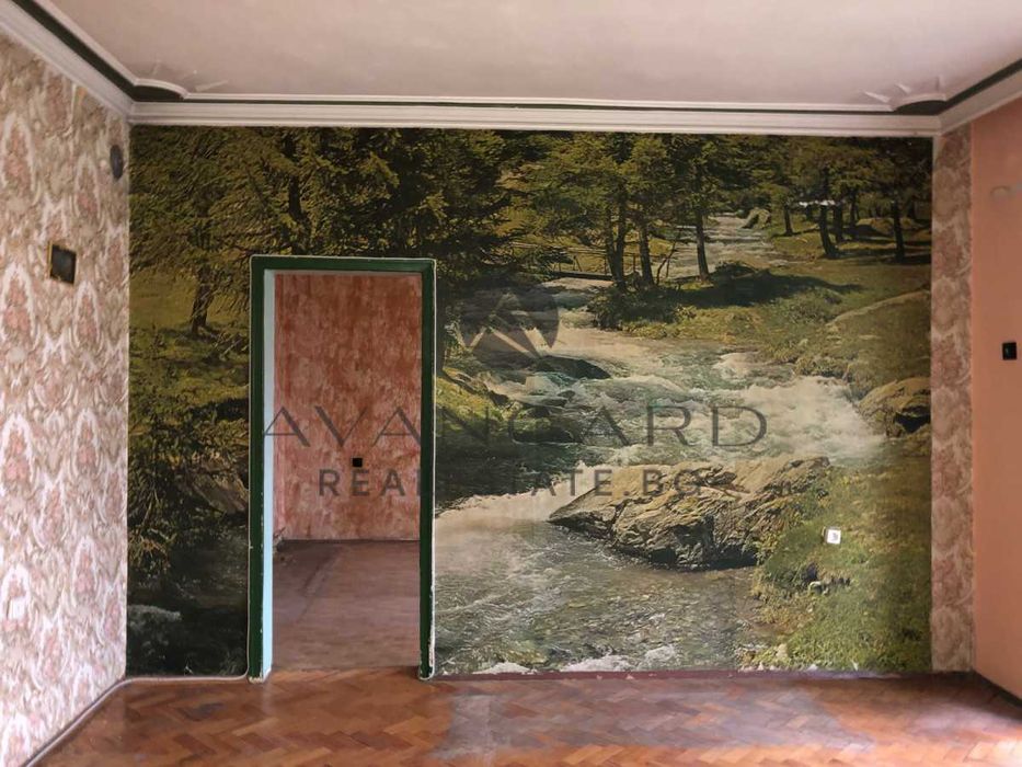 Продава се Тристаен апартамент в Пловдив, Кючук Париж - 82 кв.м за 1493 €/кв.м - Снимка #1