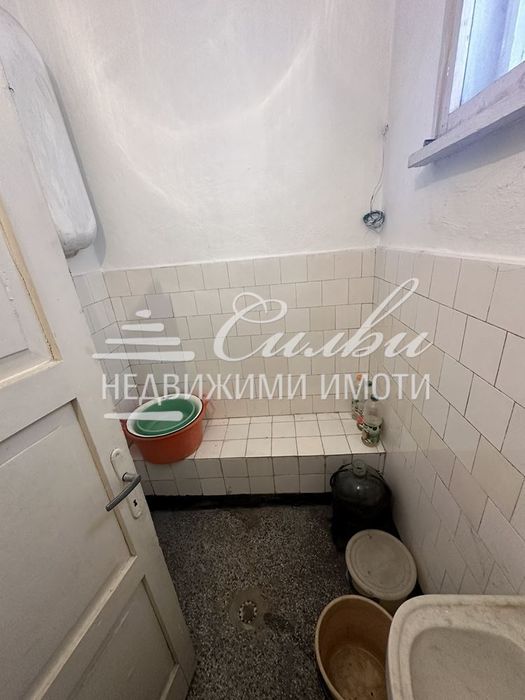 Тристаен ТУХЛЕН апартамент - кв.Добруджански