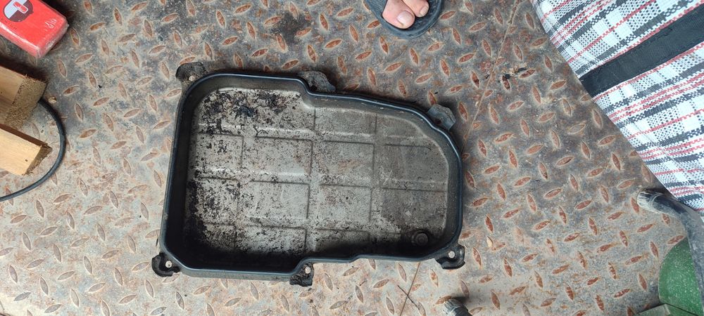 Запчасти 104 двигатель, 2.8. поддон АКПП