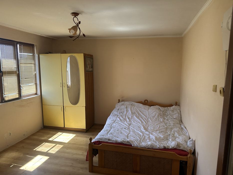 Продава се Къща в с. Нова Камена, Област Добрич - 250 кв.м за 180 €/кв.м - Снимка #4