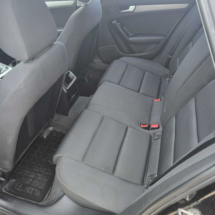 Audi A4 B8-2012-2.0-TDI