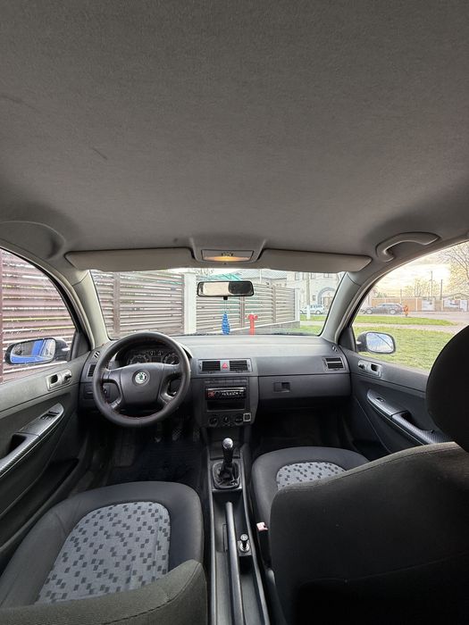Skoda Fabia / 1.2 benzina HTP / AC / 2005 / Proprietar