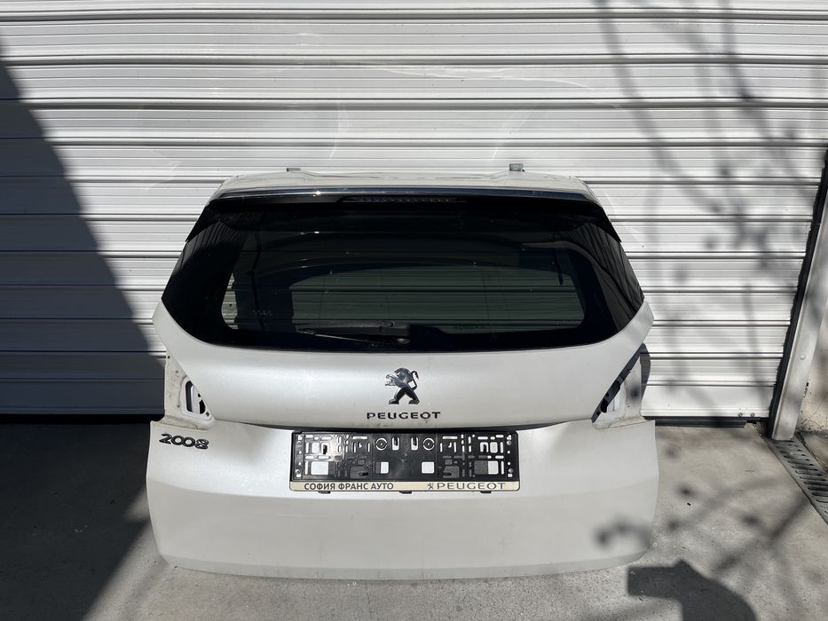 Peugeot Пежо 208 2008 facelift заден капак багажник оборудван