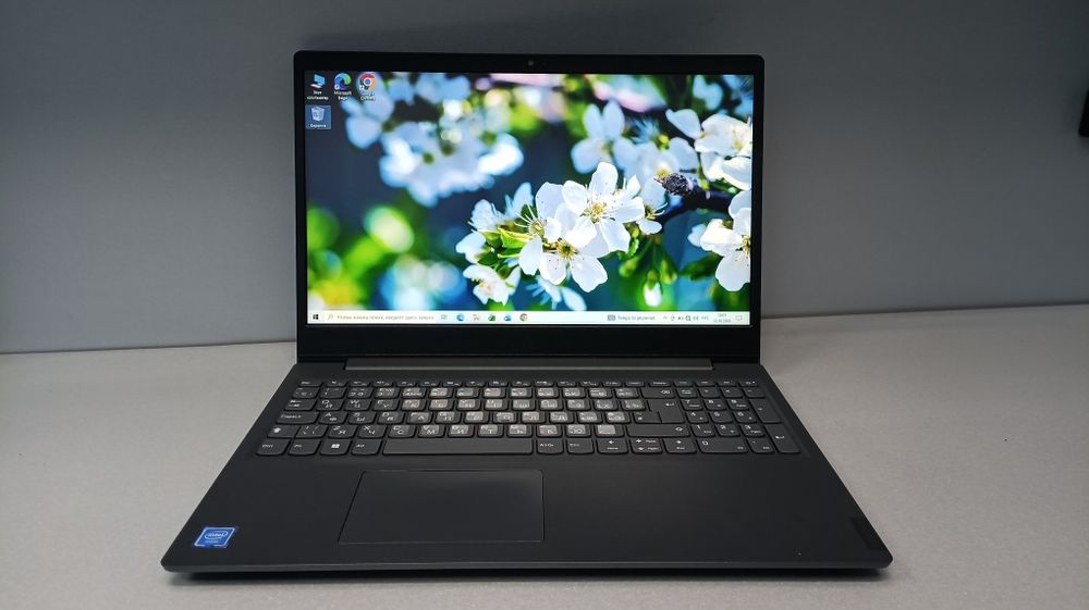 Ноутбук lenovo v15-IGL