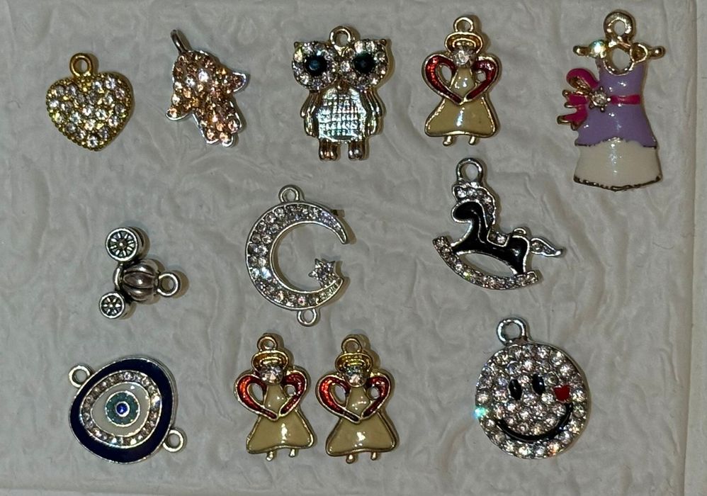 Продаю подвески для браслетов .