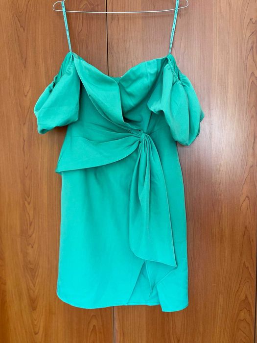 Рокля марка CHI CHI LONDON размер М