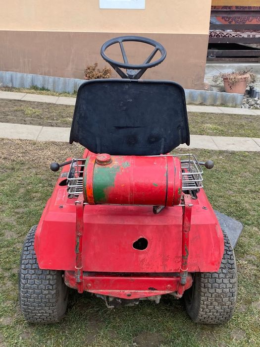 Mașină de tuns motorizată(Tractoraș de tuns gazon/gradină/livezi)