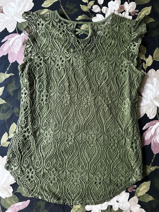 Bluza kaki potrivita pentru S