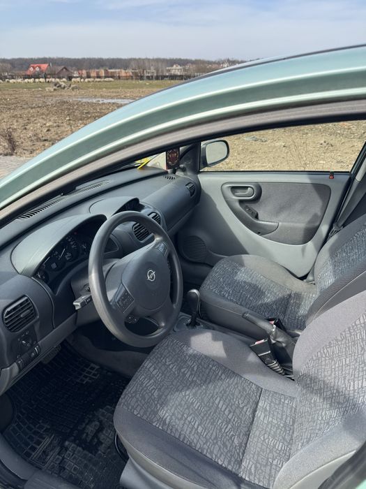 Opel corsa 1.2 cutie automată