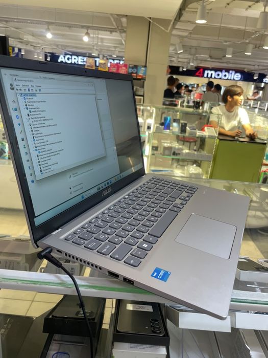 Ноутбук  Asus 512 ssd