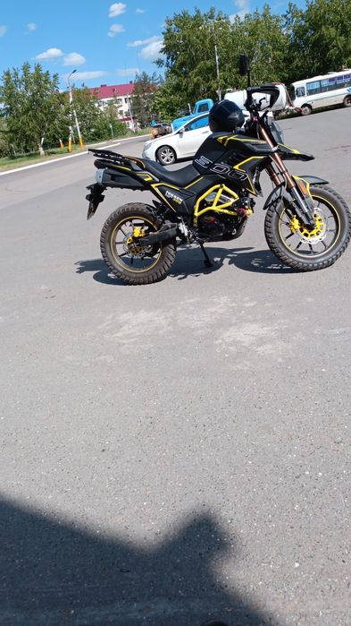 Мотоцикл новый .