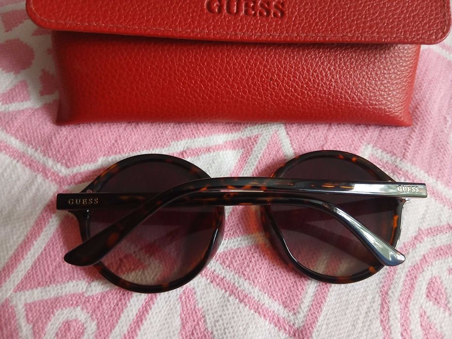 Слънчеви очила Guess