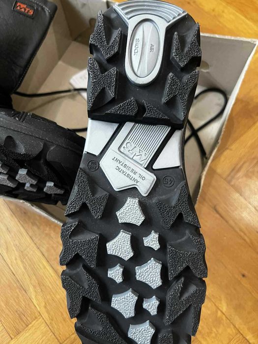 Зимни обувки за лов и риболов