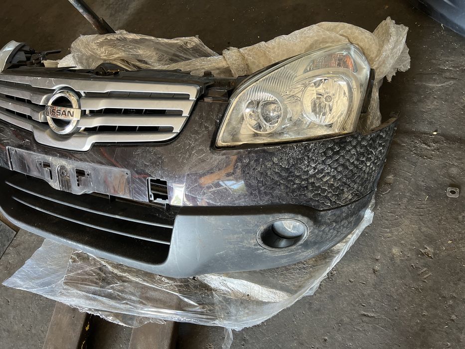 bara fata nissan qashqai 2011 visinie