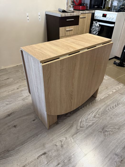 Сгъваема кухненска маса