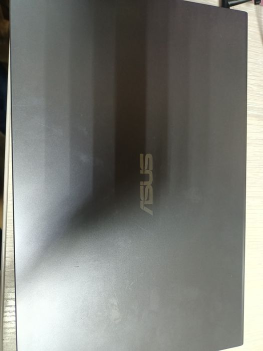 Asus Vivobook продам