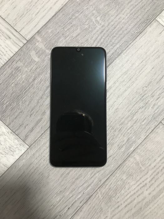 Продам срочно Samsung A50 64Гиг
