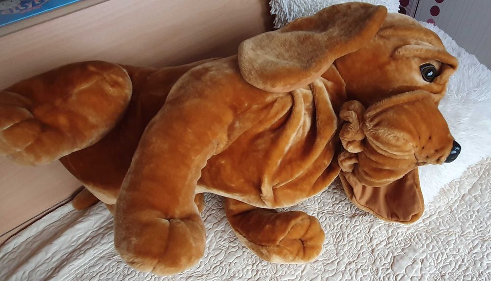 Голяма плюшена играчка куче Височина 80см в отлично състояние