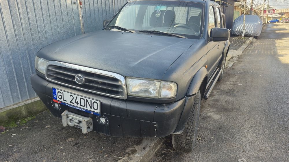 Vand Mazda b2500