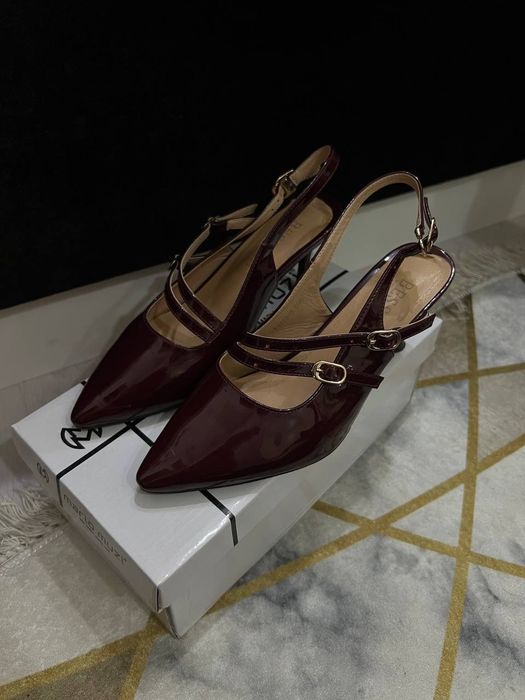 Туфли разные новые