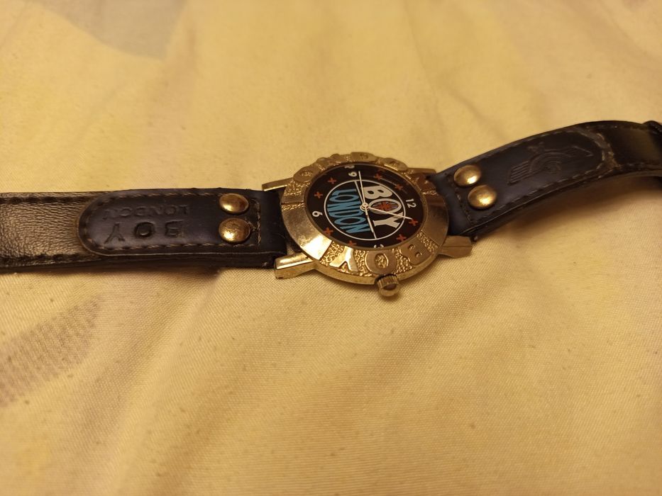 Дизайнерски часовник Boy London