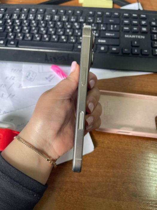 Продам IPHONE 16 pro 512