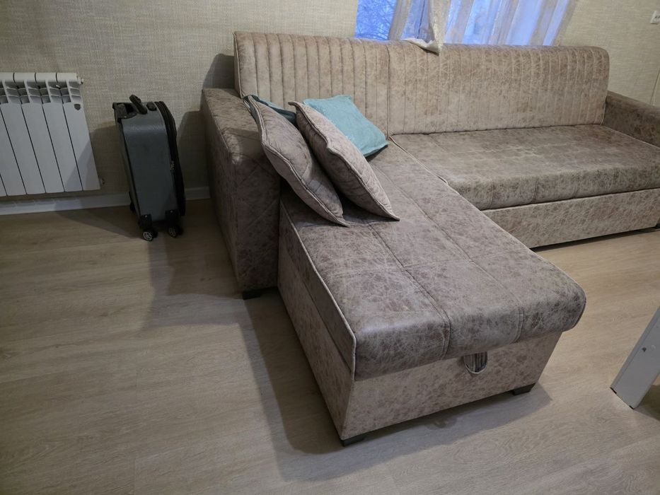 Продаётся Диван для Зала