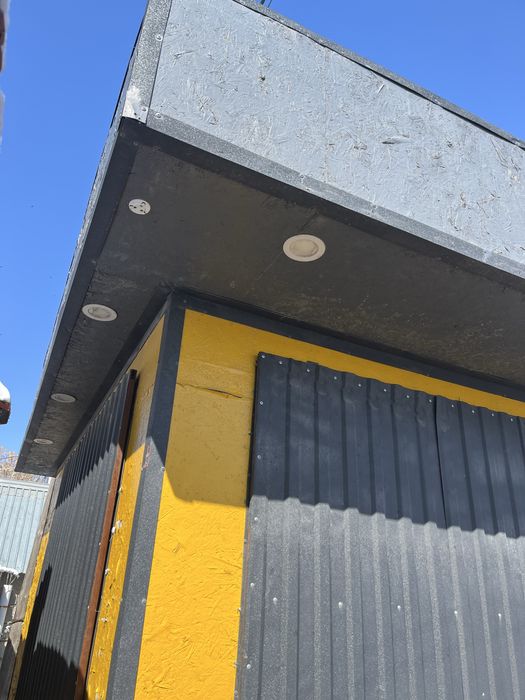 Продаётся мороженое будка киоск