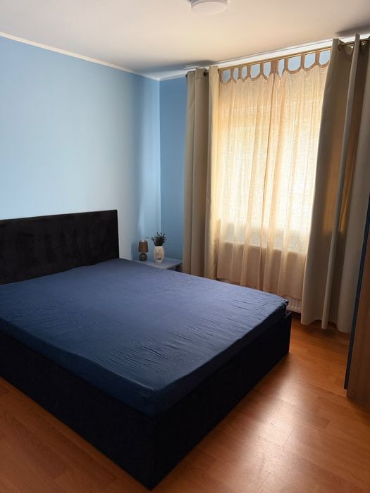 Închiriez apartament 3 camere cu extindere