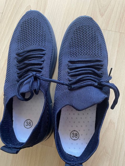 Спешно! Нови дамски маратонки