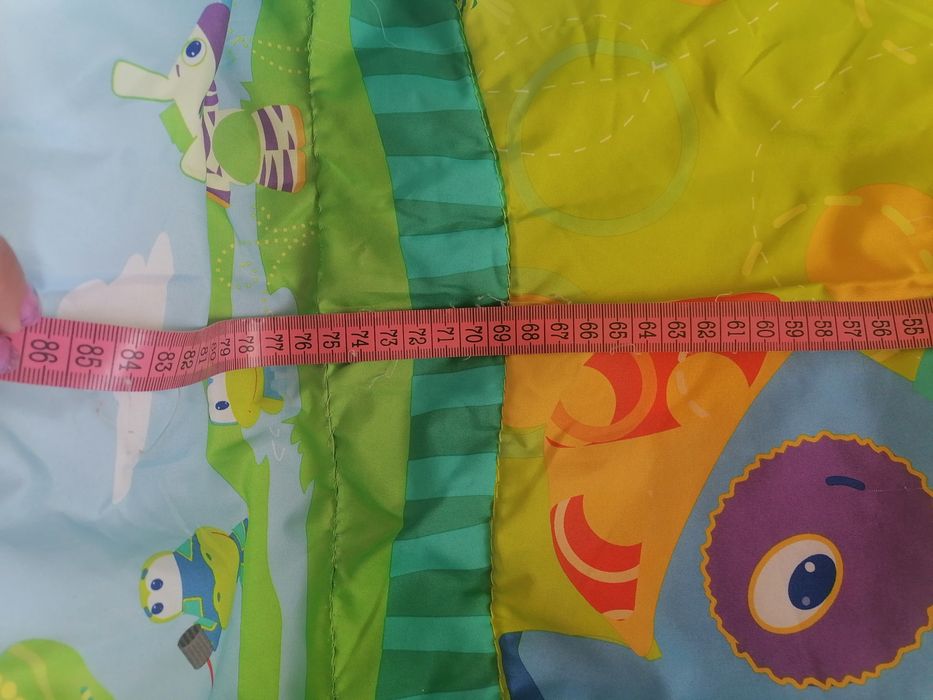 Килимче за активна гимнастика + играчки