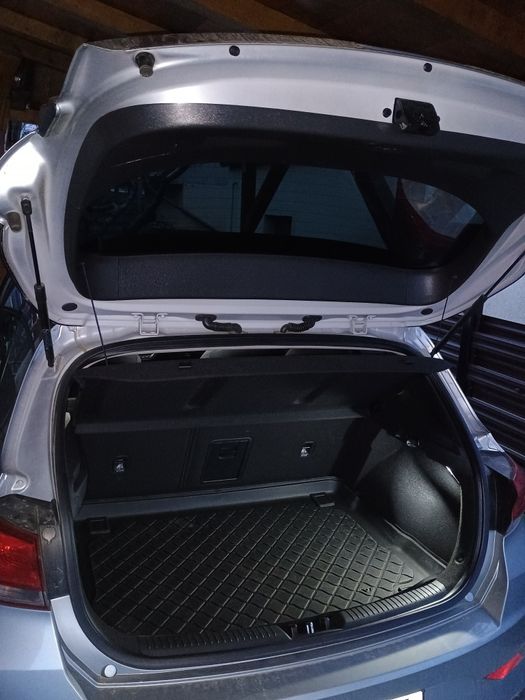 Hyundai I30 2024 110 cp in garantie 2029 bonus anvelope Hankook de iarna montate cu jante noi dot noiembrie 2024