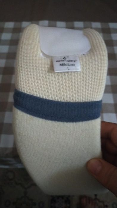 Продам корсет шейный