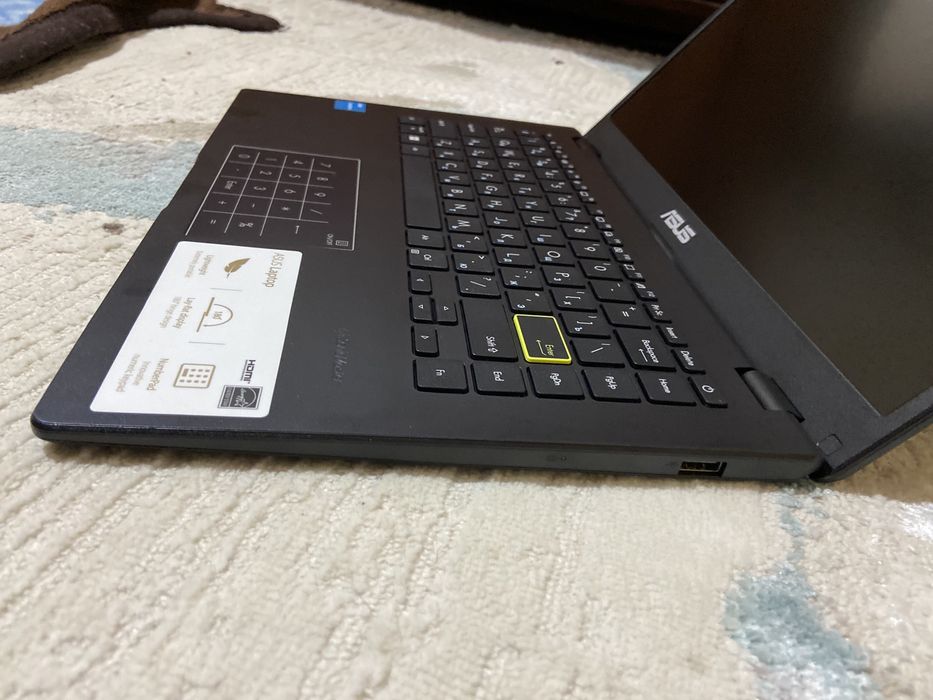 Asus стильный новом