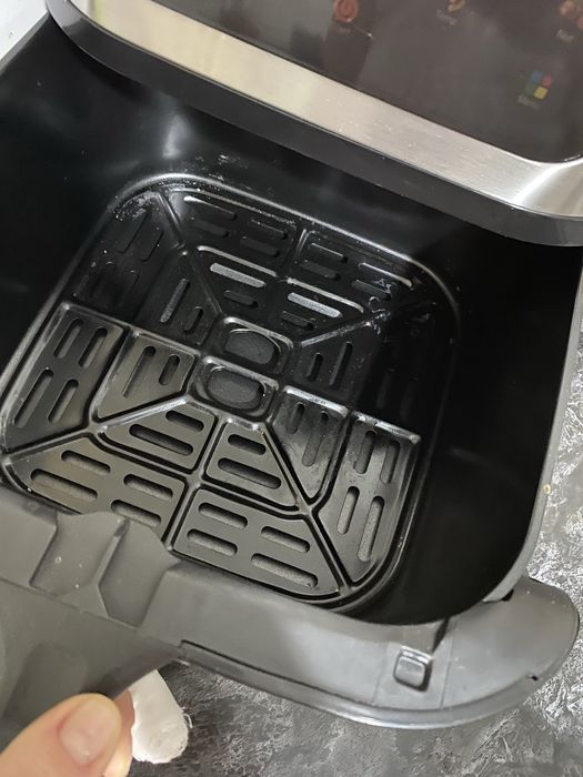 Air Fryer fripteuza cu aer cald