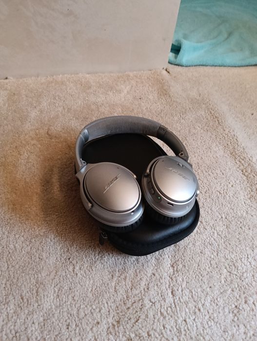 Bose quietComfort 35 ||