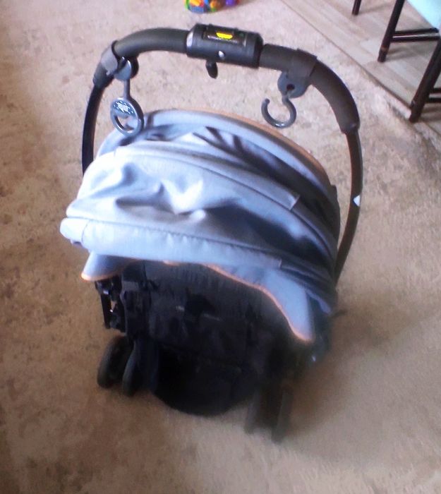 Коляска для детей до трёх лет