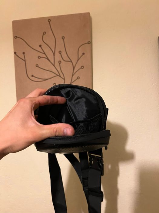 Мото чантичка за крак