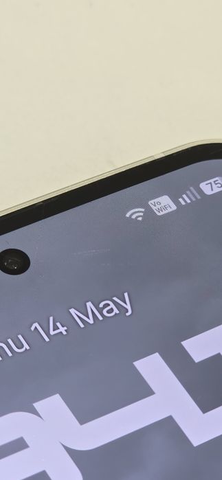 Nothing Phone (2)
