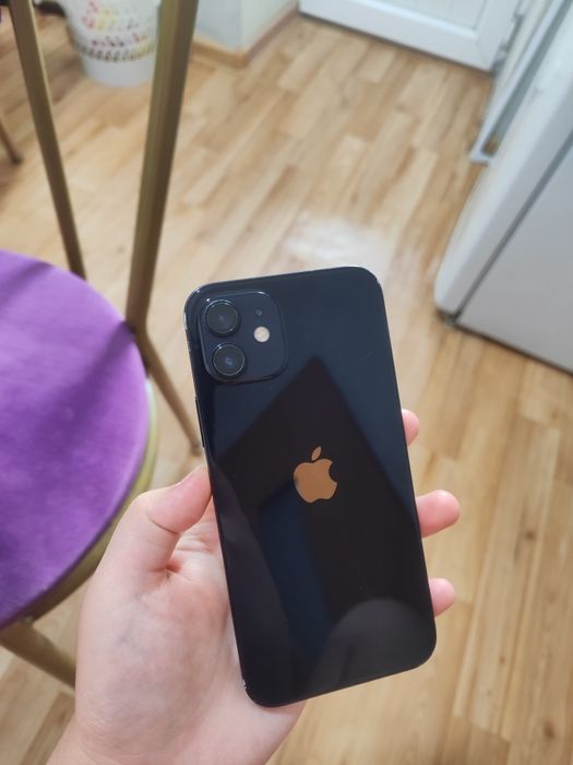 iPhone 12 128гб Apple