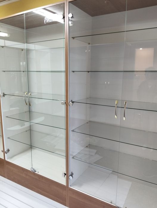 Продам Витрины в хорошем качестве
