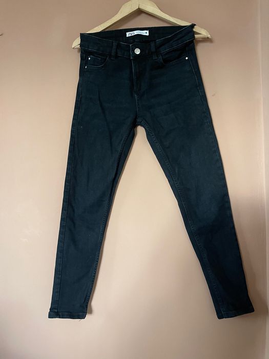 Дънки Zara M- не използвани