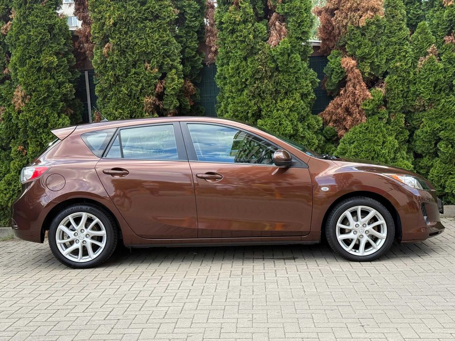 MAZDA 3 2011 — imagine 3