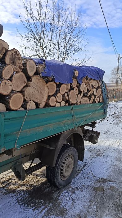 Vând lemn de foc pentru mai multe detalii