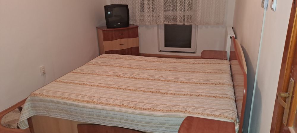 Închiriez apartament  Caransebes