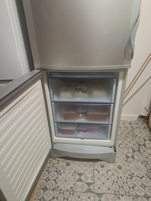 Холодильник с двумя компрессорами