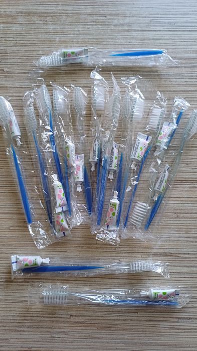 Одноразовые зубные наборы