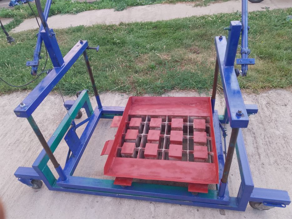 VibroPresa boltari